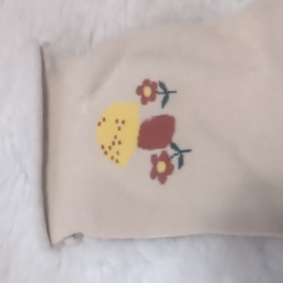 URBAN OUTFITTERS Set of 3 Icon Crew Socks ~ NWT - Picture 2 of 6